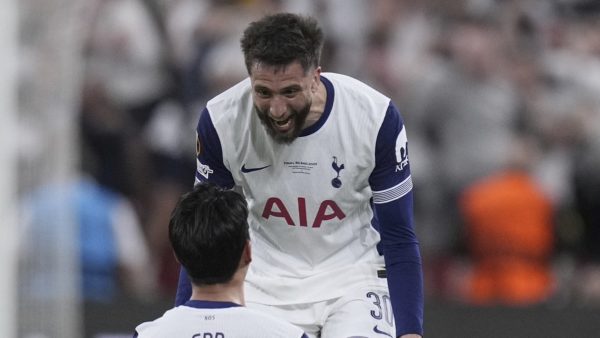 Υπέγραψε νέο συμβόλαιο και ο Μπεντανκούρ με την Τότεναμ