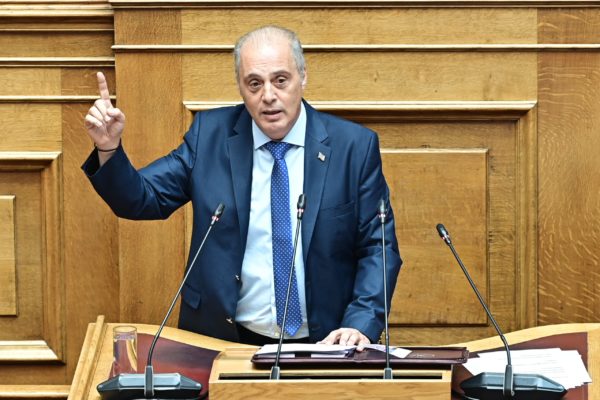 Κυρ. Βελόπουλος: Αντί για τοξικολογικές εξετάσεις βλέπουμε τοξική μικροκομματική αντιπαράθεση