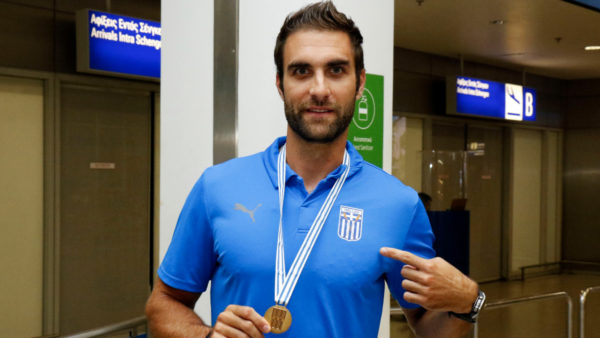 Επέστρεψε στην Ελλάδα ο παγκόσμιος Ντούσκος