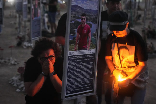 «Βάλτε τέλος στα δεινά»: Ο ΓΓ του ΟΗΕ απευθύνει έκκληση σε Χαμάς και Ισραήλ την δεύτερη επέτειο από την έφοδο της 7ης Οκτωβρίου 2023