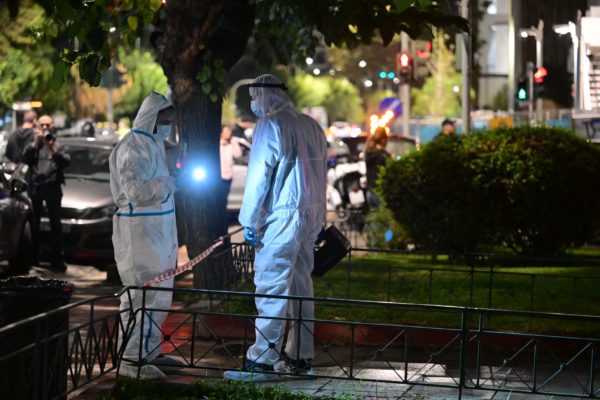 Έκρηξη σε ντισκοτέκ στα Ιλίσια – Ζημιές σε σταθμευμένα αυτοκίνητα