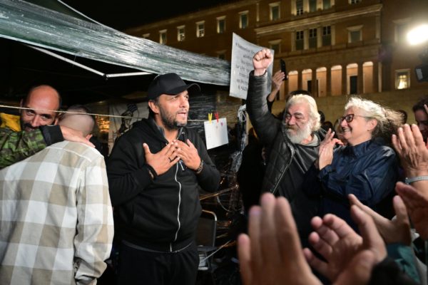 Κάλεσμα από τον Πάνο Ρούτσι σε συγκέντρωση το απόγευμα στο Σύνταγμα – Σταμάτησε την απεργία πείνας