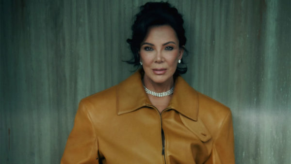 Η Kris Jenner έγινε ξανθιά – Η ανατρεπτική αλλαγή στα μαλλιά της