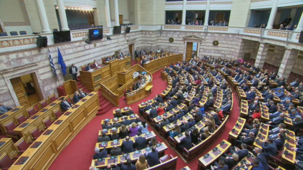 Κεραμέως: Ιστορικό ρεκόρ με 317.000 νέες θέσεις εργασίας – Ψηφίσθηκε κατά πλειοψηφία το νομοσχέδιο του υπουργείου Εργασίας