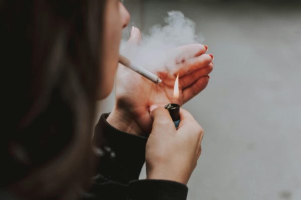 Προς νέα αύξηση τιμών στα καπνικά προϊόντα με ευρωπαϊκή οδηγία