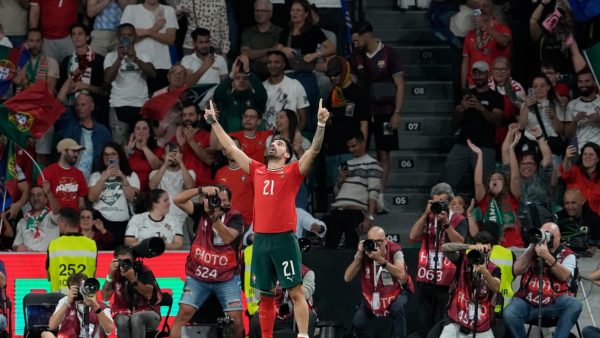 Ο Νέβες αφιέρωσε το γκολ του στον αείμνηστο Ζότα