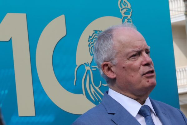 Ο Κ. Τασούλας τέλεσε τα αποκαλυπτήρια του αγάλματος του Προμηθέα στο Πεδίον του Άρεως στο πλαίσιο του εορτασμού των 100 χρόνων του ΕΕΑ