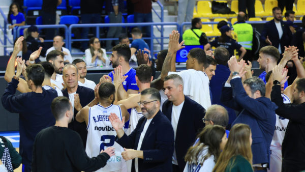 Η Καρδίτσα φοράει πρώτη φορά το ευρωπαϊκό της κουστούμι για να υποδεχθεί την κάτοχο