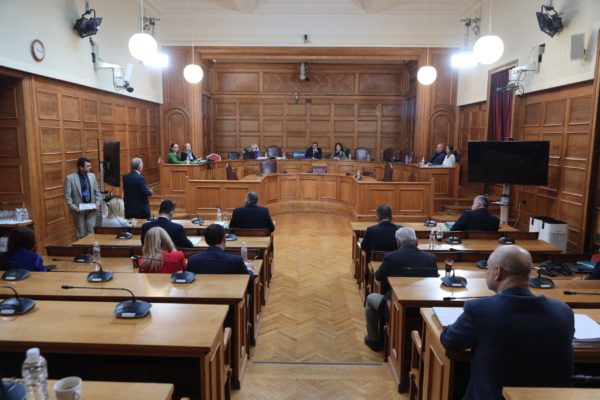 ΟΠΕΚΕΠΕ: Πυρά κατά της κυβέρνησης από ΠΑΣΟΚ και ΣΥΡΙΖΑ, μετά την κατάθεση στην Εξεταστική του Γιώργου Ζαλίδη