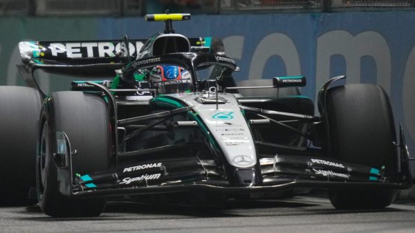 Στη Mercedes και το 2026 οι Ράσελ και Αντονέλι