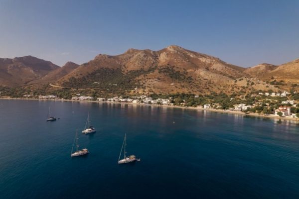 Η Τήλος αναπτύσσεται τουριστικά με πυξίδα τη βιωσιμότητα