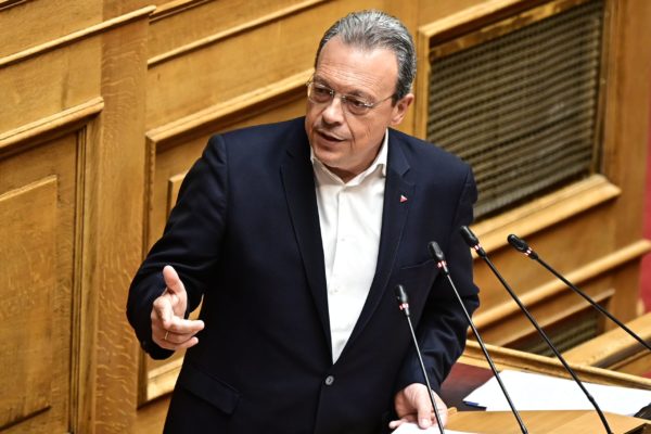 Σ. Φάμελλος: Αντισυνταγματική και ντροπιαστική η τροπολογία για το Μνημείο του Αγνώστου Στρατιώτη – Με αυτό το πλαίσιο ο Π. Ρούτσι θα είχε συλληφθεί