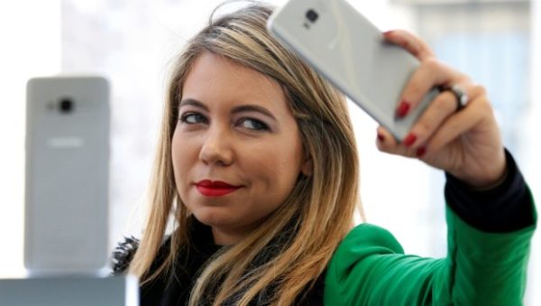 Δέκα βήματα απεξάρτησης από το smartphone – Τα οφέλη της ψηφιακής αποτοξίνωσης
