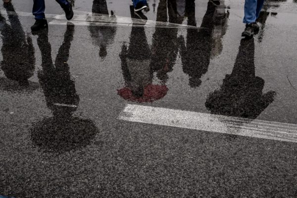 Καιρός: Φθινοπωρινά ξεσπάσματα, βροχές αλλά και τριαντάρια  – Πρόγνωση από την Α. Τυράσκη