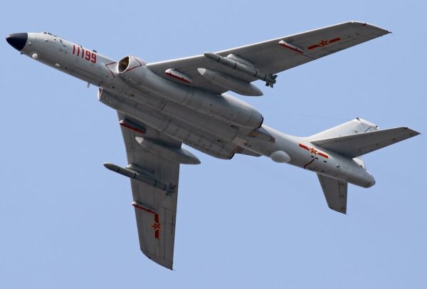 Κινεζικά βομβαρδιστικά H-6K πραγματοποίησαν ασκήσεις κοντά στην Ταϊβάν ενόψει συνάντησης Σι–Τραμπ