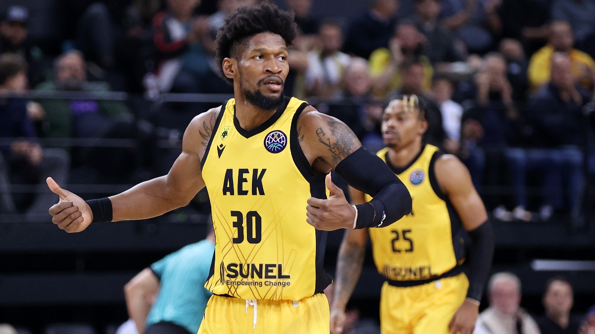 Πέρασε από την Σλοβακία και “αγκάλιασε” την πρωτιά η ΑΕΚ