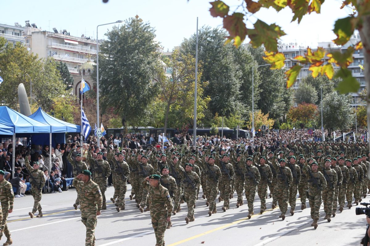 Δένδιας για στρατιωτική παρέλαση: Η πρώτη δημόσια εμφάνιση της Νέας Εποχής των Ενόπλων Δυνάμεων