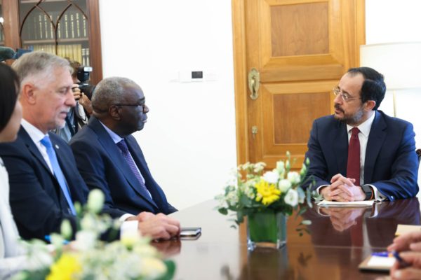 Κύπρος: Πρώτη συνάντηση Νίκου Χριστοδουλίδη – Χασίμ Ντιάν