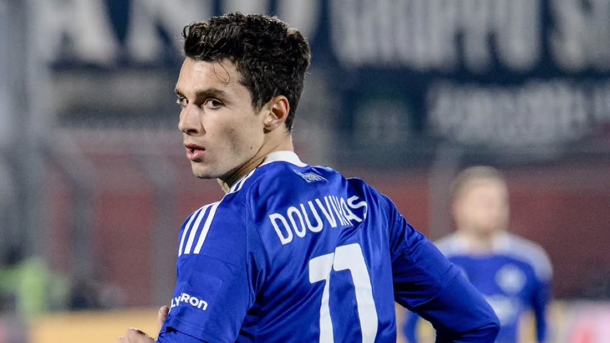 Η Ρόμα έπιασε τη Νάπολι στην κορυφή, ο Δουβίκας άνοιξε το δρόμο για το “τρίποντο” της Κόμο