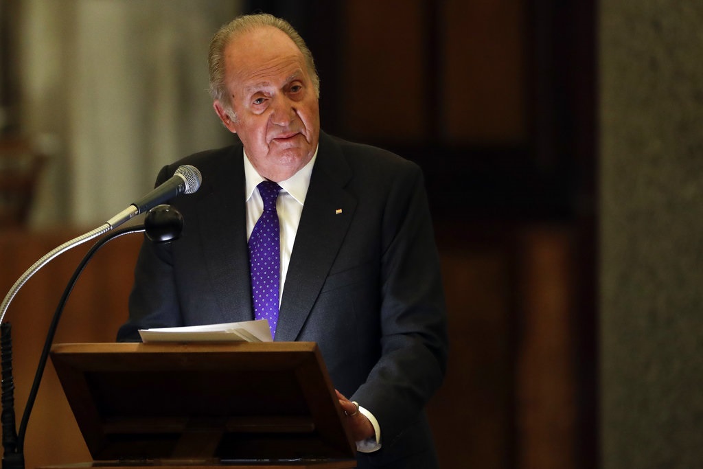 Ο πρώην Ισπανός βασιλιάς Χουάν Κάρλος βάζει τέλος στη φημολογία για ειδύλλιο με την πριγκίπισσα Νταϊάνα