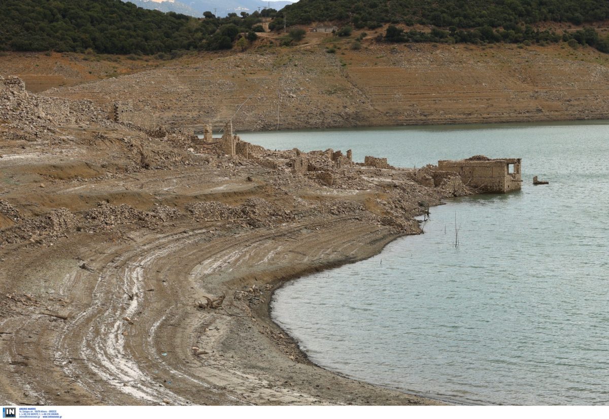 «Αδειάζει» η λίμνη του Μόρνου – Το σχέδιο της κυβέρνησης για να μη διψάσει η Αθήνα τα επόμενα χρόνια