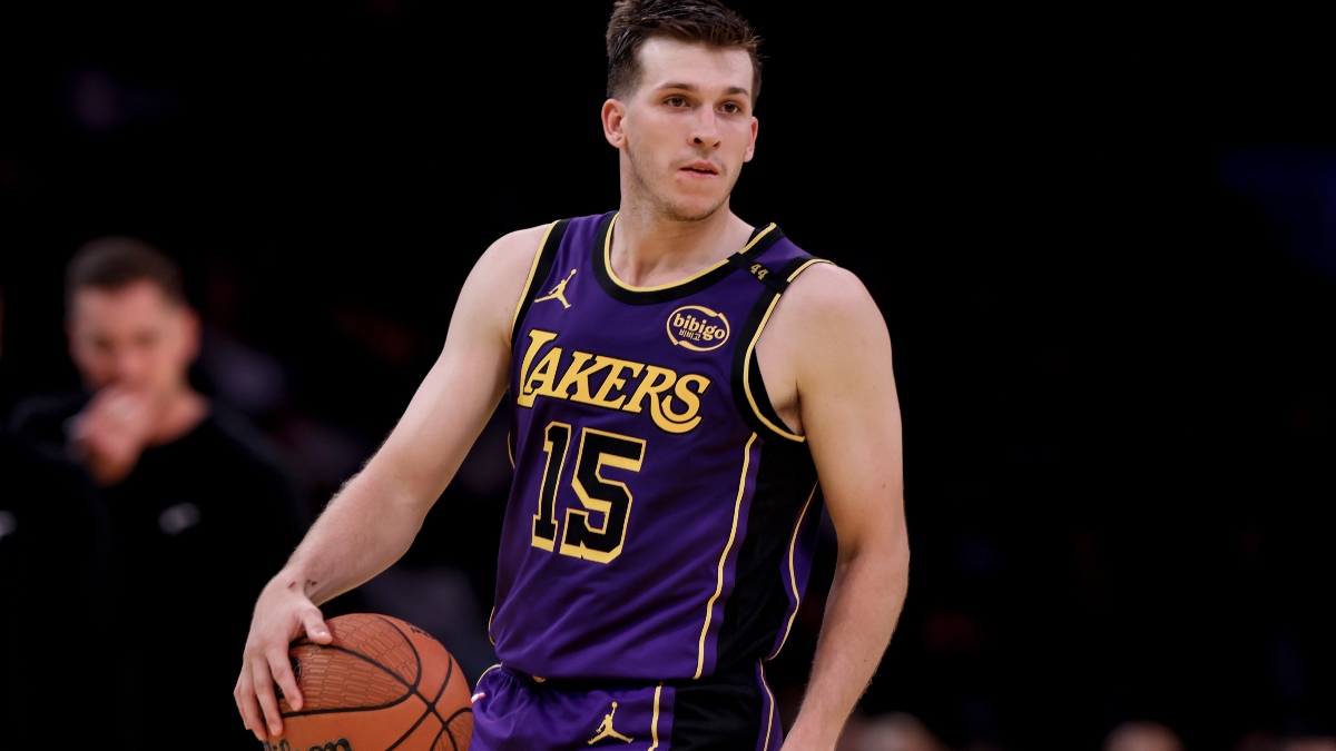 Ο Όστιν Ριβς οδηγεί τους Λέικερς, σπάζοντας κάθε ρεκόρ