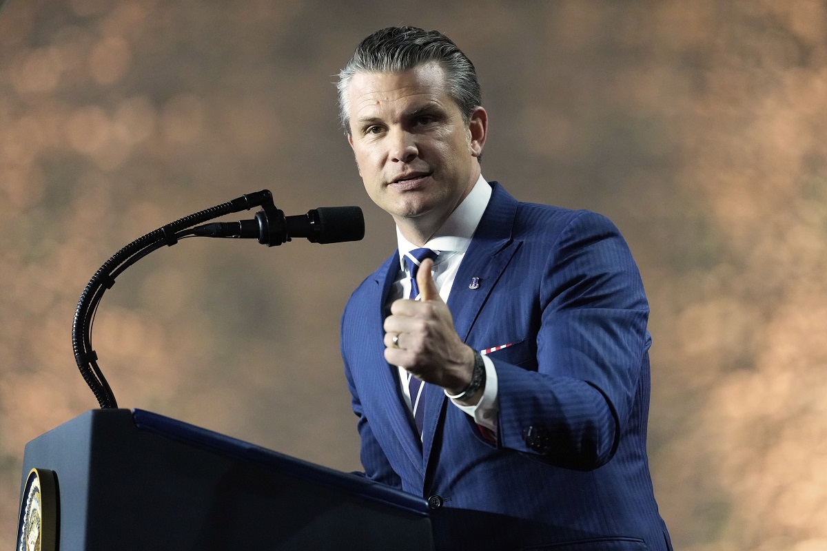 Πιτ Χέγκσεθ: Οι ΗΠΑ «θα συνεχίσουν να υπερασπίζουν σθεναρά τα συμφέροντα τους»