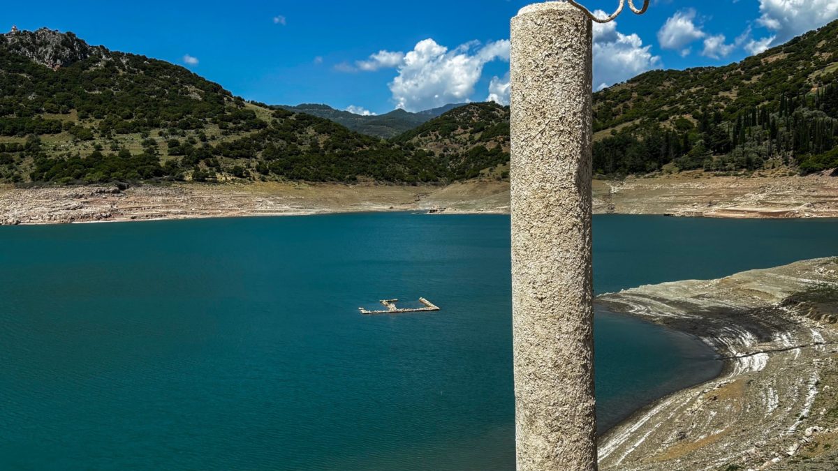 Τα 7 μέτρα για την αντιμετώπιση της λειψυδρίας – Στερεύει ο Μόρνος, σε ιστορικό χαμηλό η στάθμη της λίμνης