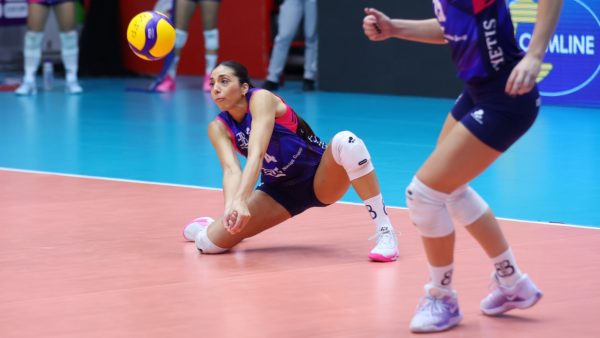 Αντίθετες πορείες για Θέτιδα και Μαρκόπουλο