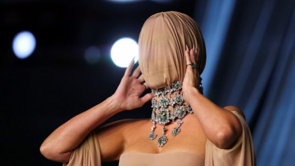 Η χαρά των συνωμοσιολόγων: Η Κιμ Καρντάσιαν δεν πιστεύει ότι ο άνθρωπος πήγε στο φεγγάρι – Η NASA αποφάσισε να της απαντήσει