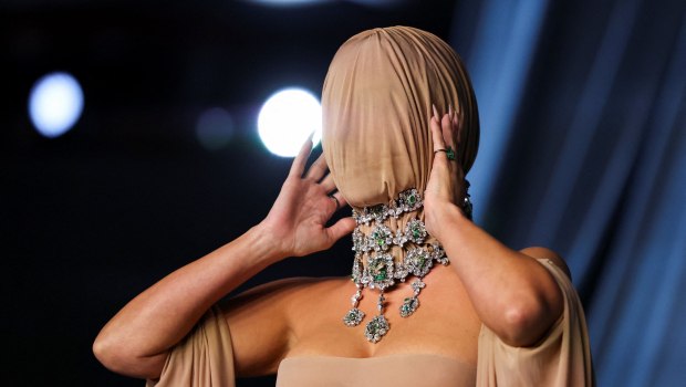 Η χαρά των συνωμοσιολόγων: Η Κιμ Καρντάσιαν δεν πιστεύει ότι ο άνθρωπος πήγε στο φεγγάρι – Η NASA αποφάσισε να της απαντήσει