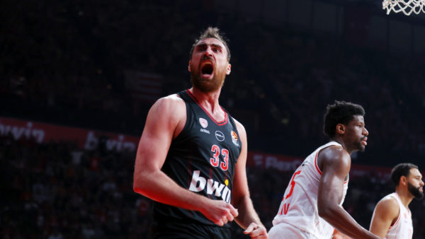 Ο Ολυμπιακός…βραχυκύκλωσε τη Χάποελ και πήρε “ανάσα”