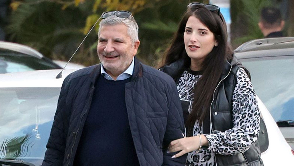 Γιώργος Πατούλης: Απαντά για το ενδεχόμενο απόκτησης δεύτερου παιδιού και τη βάφτιση του γιου του – «Είναι μια όμορφη στιγμή της ζωής μας»