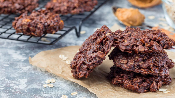 Μπισκότα σοκολάτας και φυστικοβούτυρου χωρίς ψήσιμο