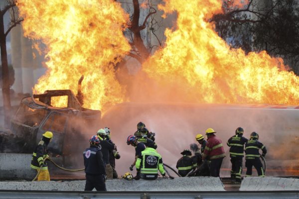 Μεξικό: Τουλάχιστον 23 νεκροί και δεκάδες τραυματίες από έκρηξη και φωτιά σε κατάστημα