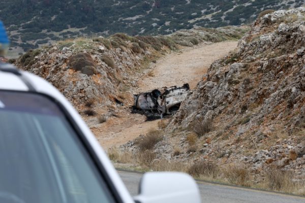 Αράχωβα: O 42χρονος βγήκε στο μπαλκόνι της βίλας και τον γάζωσαν με καλάσνικοφ