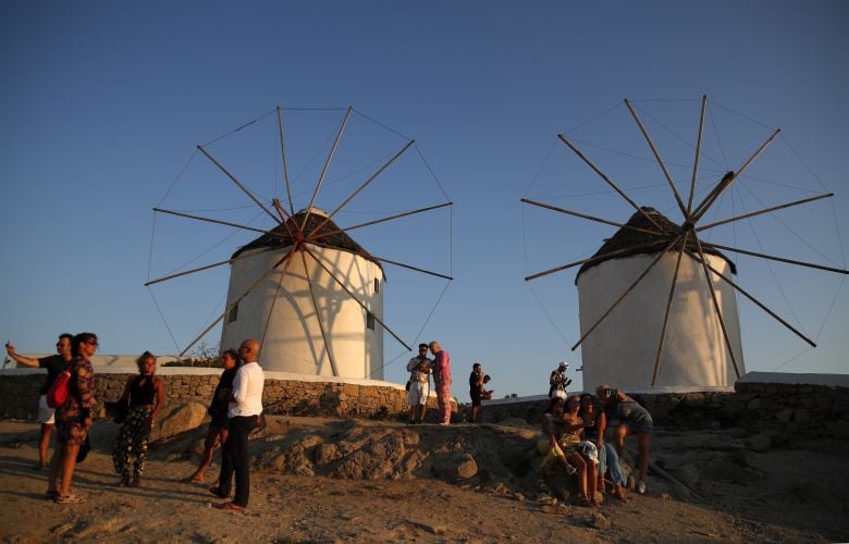 Προς νέα ρεκόρ ο ελληνικός τουρισμός το 2025