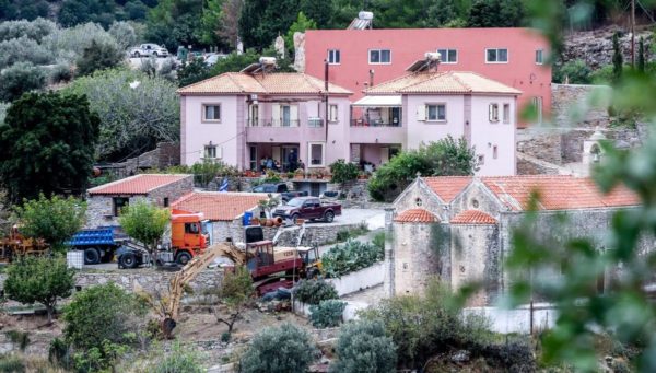 Πανστρατιά αστυνομικών στα Βορίζια: Σήμερα στις 14:00 η κηδεία του 39χρονου – Πού κινούνται οι έρευνες της αστυνομίας, φόβοι για αντίποινα