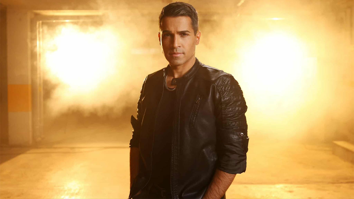 «Από δω κι οι άλλες πάνε»: Κυκλοφόρησε το νέο τραγούδι – πρόταση του Βασίλη Δήμα