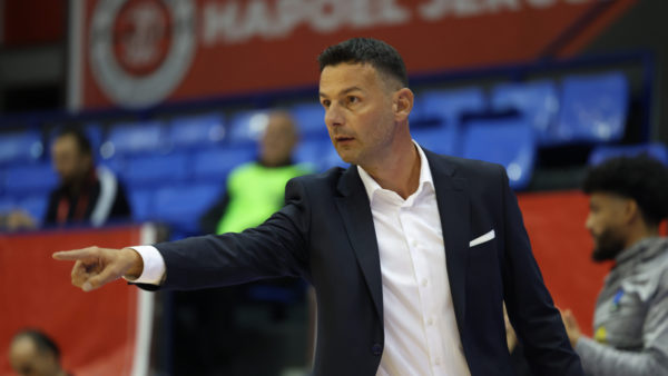 Μίλισιτς: «Δουλεύουμε μέρα – νύχτα και κοιτάμε τις επιλογές μας, όμως η κατάσταση στην αγορά είναι δύσκολη»