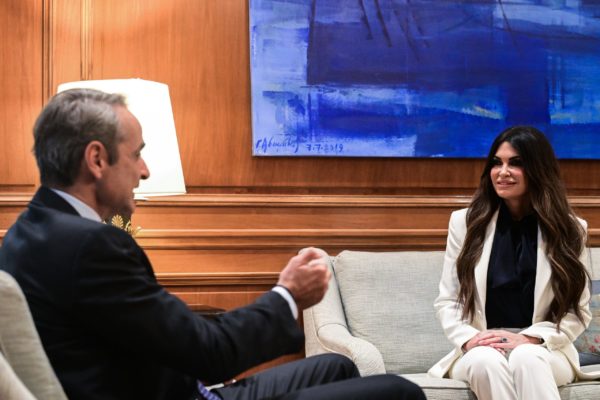 «Φανταστική η συνάντηση με τον Κυριάκο Μητσοτάκη, ζωτικός εταίρος η Ελλάδα» έγραψε η Κίμπερλι Γκίλφοϊλ μετά τη συζήτηση στο Μαξίμου