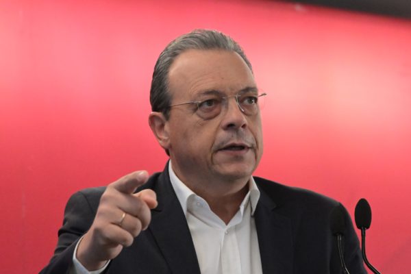 Σωκράτης Φάμελλος: Βρισκόμαστε μπροστά σε οξεία κυβερνητική κρίση – Δέσμευσή μας να μείνουν ανοιχτά τα κομματικά μέσα ενημέρωσης