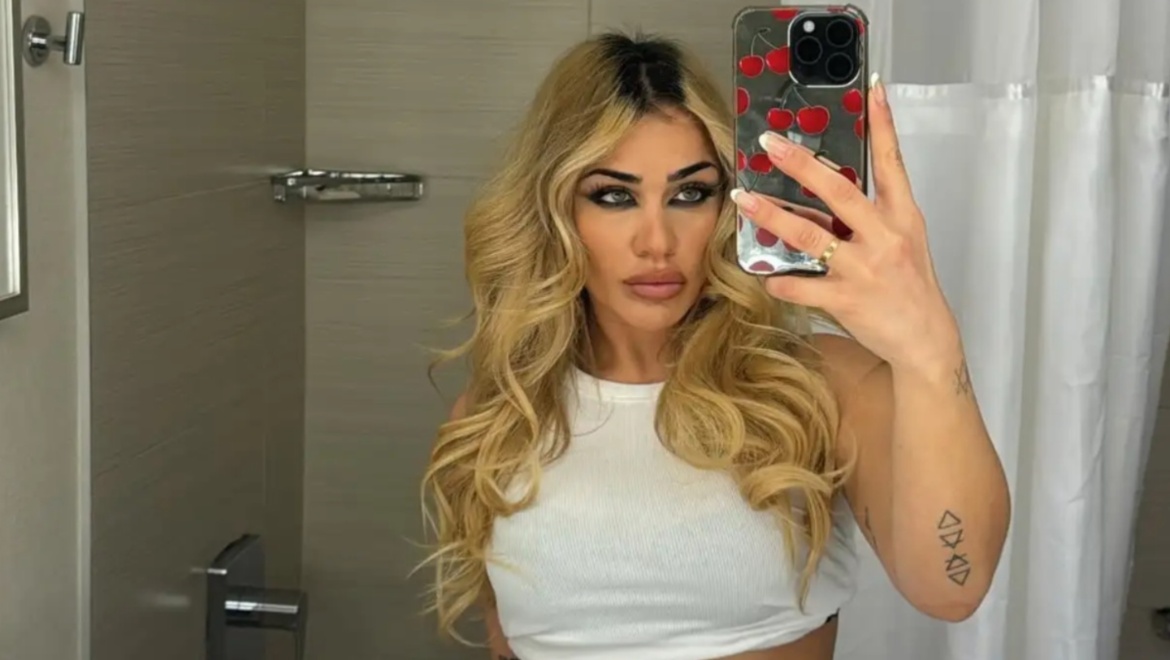 Κόνι Μεταξά: Η μεγάλη αλλαγή που έκανε η τραγουδίστρια στην εξωτερική της εμφάνιση – Βίντεο