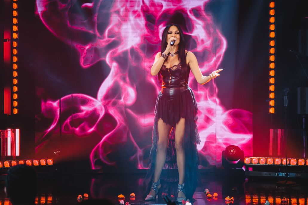 Η Μαρία Ιακώβου φέρνει τα… Μαύρα Μεσάνυχτα στην Πάτρα!