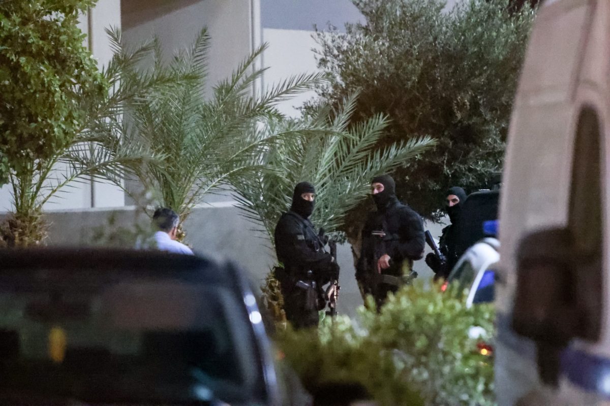 Βορίζια: Το βίντεο που οδήγησε στην ταυτοποίηση του 43χρονου και του συνεργού του – Έλεγχος σε όποιον μπαίνει στο χωριό, το ΕΡΤnews στο σημείο