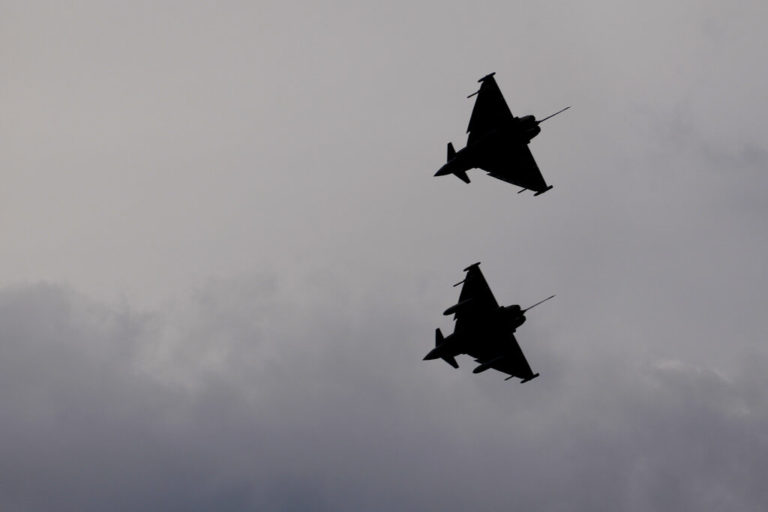 Η Ουκρανία ζητά άμεση εκπαίδευση στα μαχητικά Gripen από τη Σουηδία