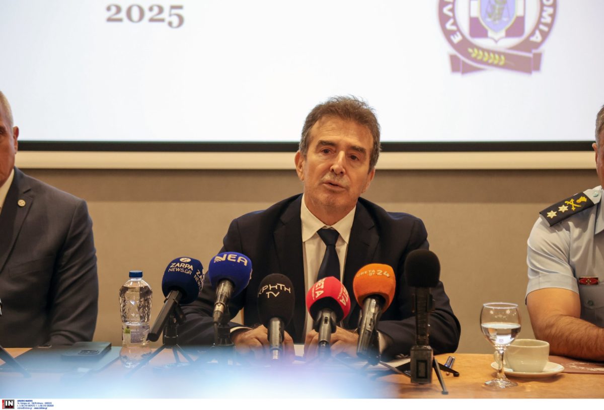 Ανακοινώσεις Χρυσοχοΐδη από το Ηράκλειο: Τέρμα οι μπαλωθιές – Αυστηρότερο πλαίσιο για την οπλοκατοχή και υποδιεύθυνση του «ελληνικού FBI» στην Κρήτη