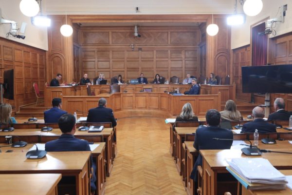 Εξεταστική για ΟΠΕΚΕΠΕ: Καλούνται «Φραπές», Σεμερτζίδου και «Χασάπης» – Αγροτοσυνδικαλιστές και κυβερνητικά στελέχη στον νέο κατάλογο των μαρτύρων