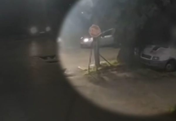 Βίντεο ντοκουμέντο από την οπαδική συμπλοκή στη Χαλκίδα – Ο 20χρονος εγκαταλείφθηκε αιμόφυρτος στην είσοδο του νοσοκομείου