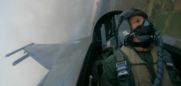 Το ΕΡΤnews στα φτερά της ΠΑ: Η πτήση του Γιώργου Σιδέρη με F-16 της 335 Μοίρας «Τίγρης»